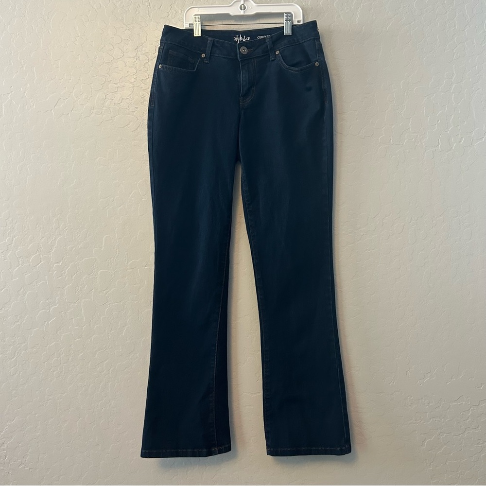 ⭐️Style & Co dark wash curvy boot leg jeans size 6 short